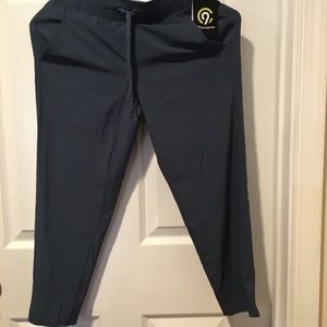 Champion C9 Duo Dry Women’s Green woven Mid Rise